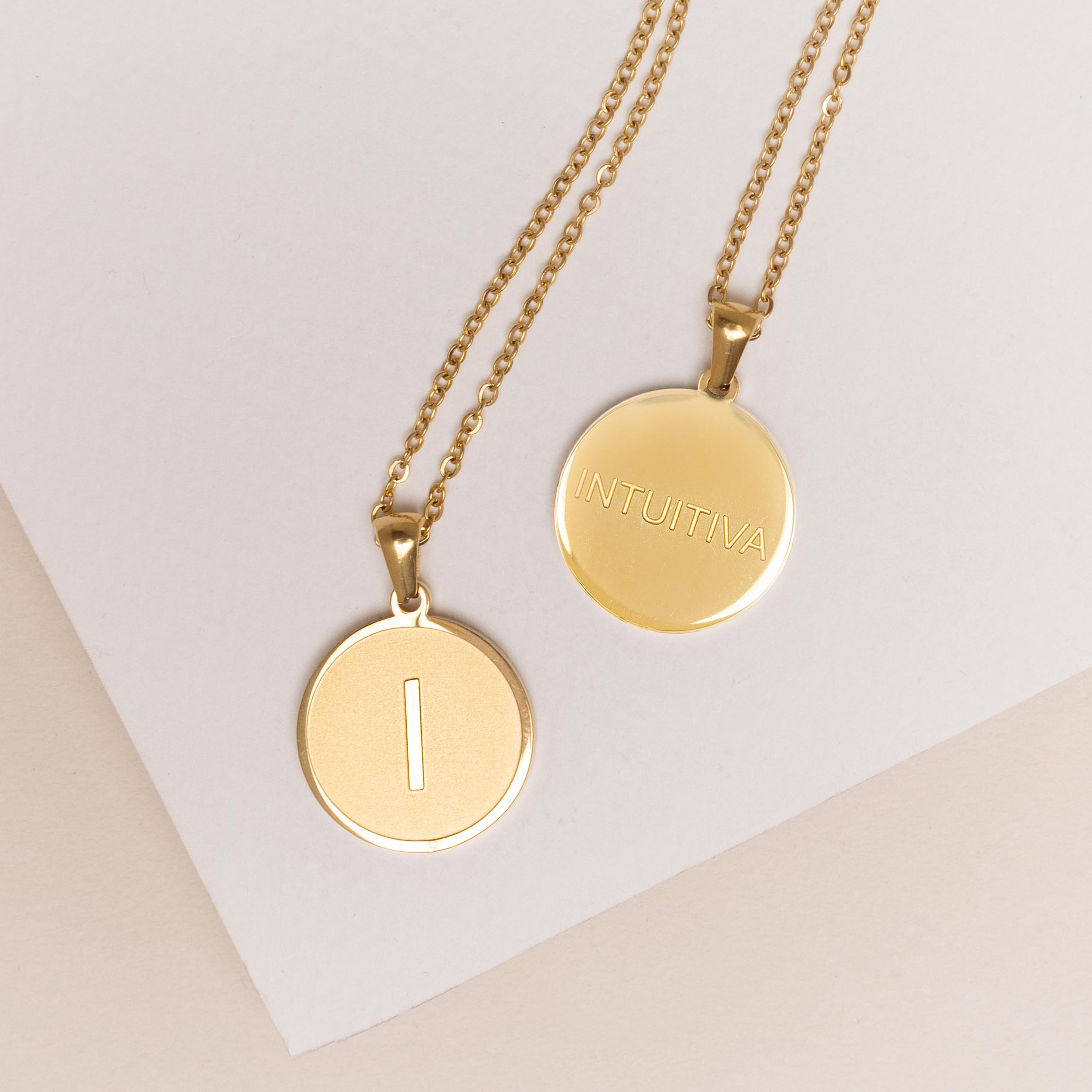 Iniciales del alfabeto daniel moksha