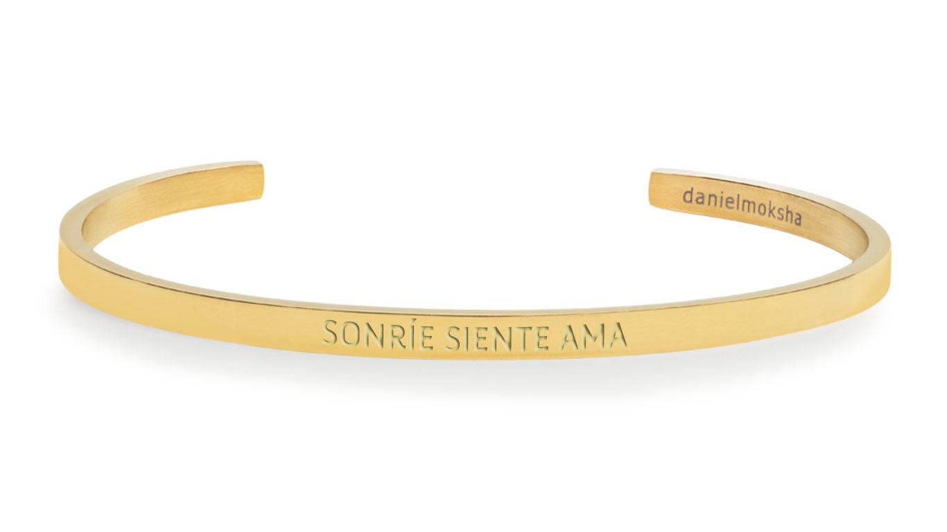 Pulsera Sonríe . Siente . Ama (sin tinta) Oro Daniel Moksha